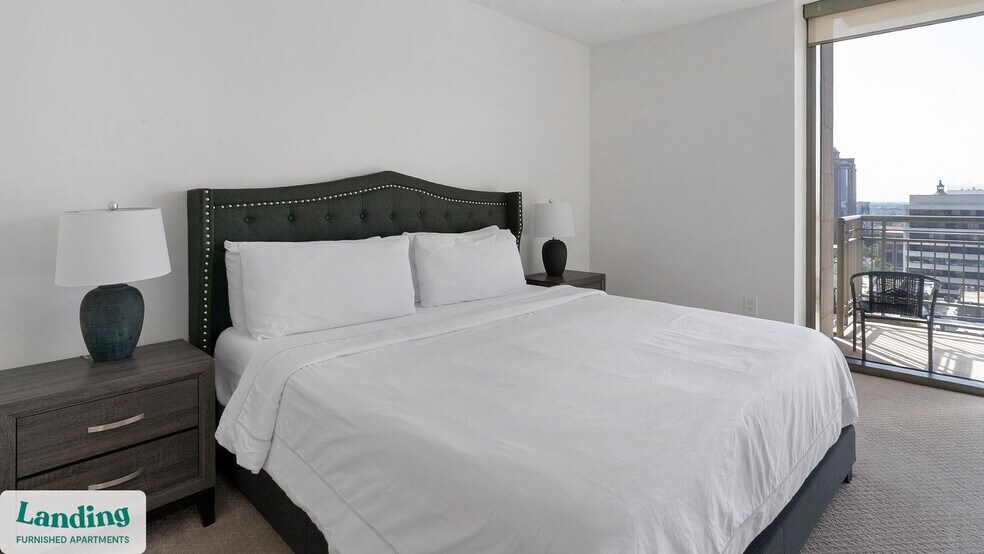 Building Photo - 777 Preston St