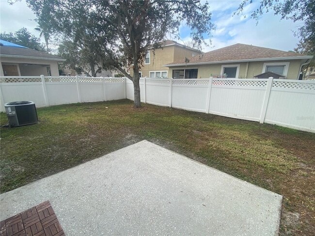 Building Photo - 2409 Spring Hollow Loop