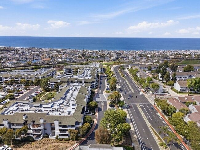 Building Photo - Fully Remodeled Coastal Condo in Villa Balboa | 2 Bed, 2 Bath