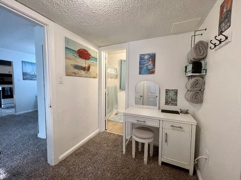 Building Photo - 193 E Highland Dr