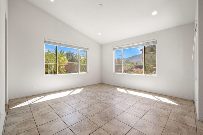 Building Photo - 80097 Ironbark Way