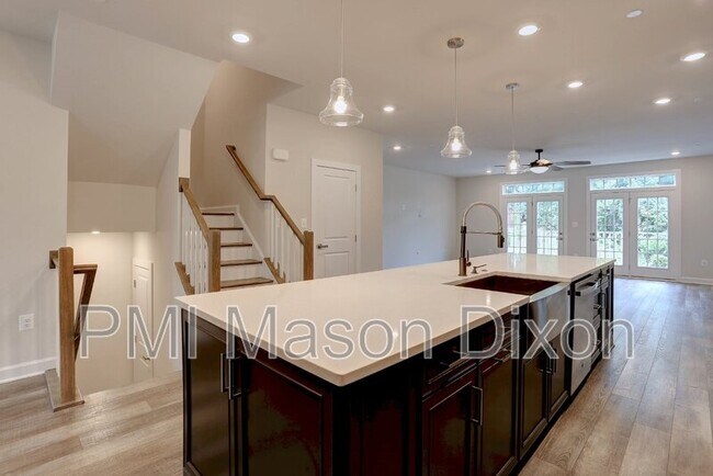 Building Photo - 4023 Dorseys Rdg Sq