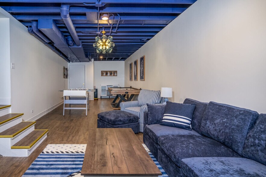 Building Photo - 184 Grand Ave