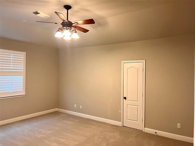 Building Photo - 13000 Bloomfield Hills Ln