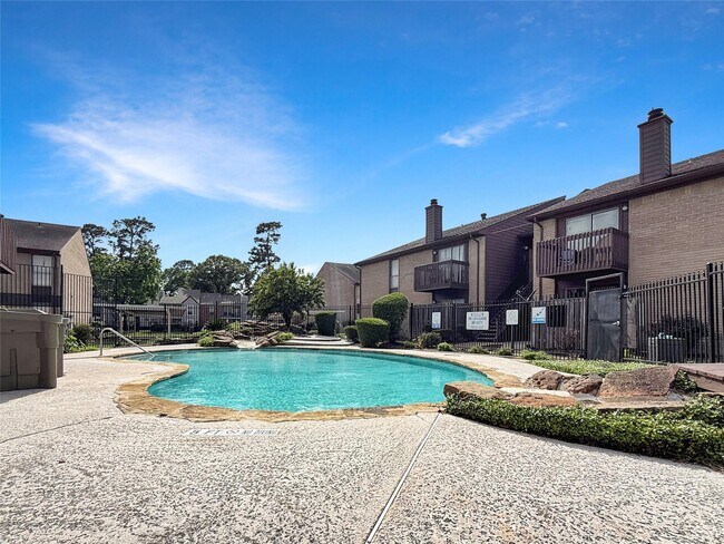 Building Photo - 12905 Woodforest Blvd