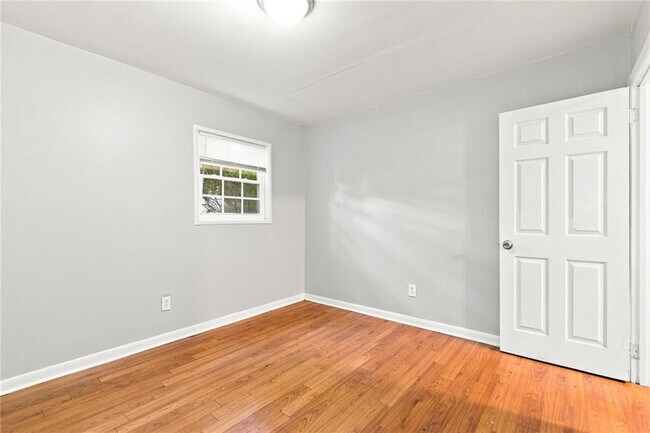 Building Photo - 6631 Baldwin Ct