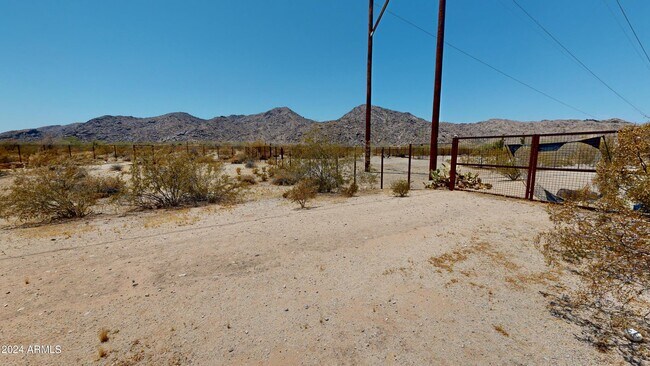 Building Photo - 11020 S Mandan St