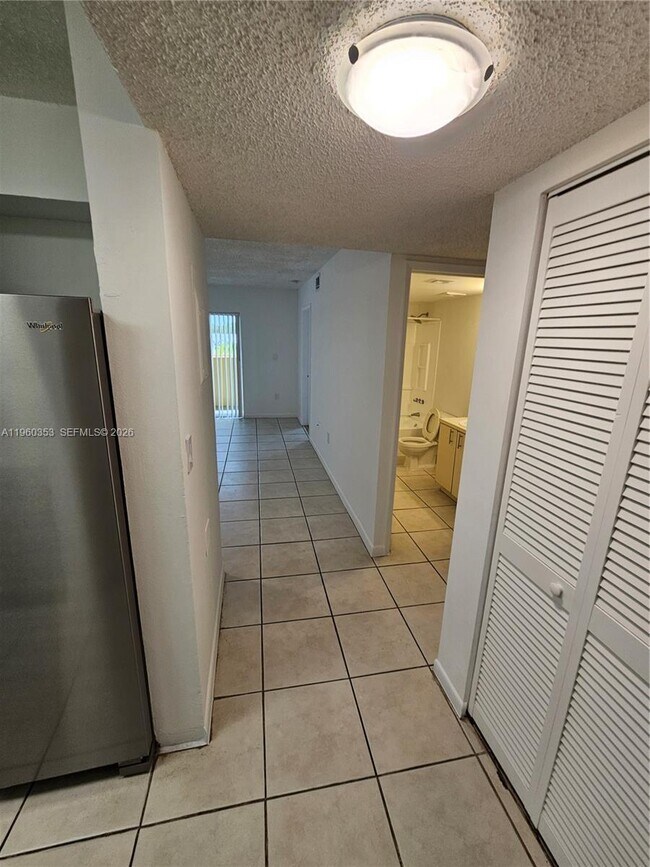 Building Photo - 14951 SW 82nd Ln