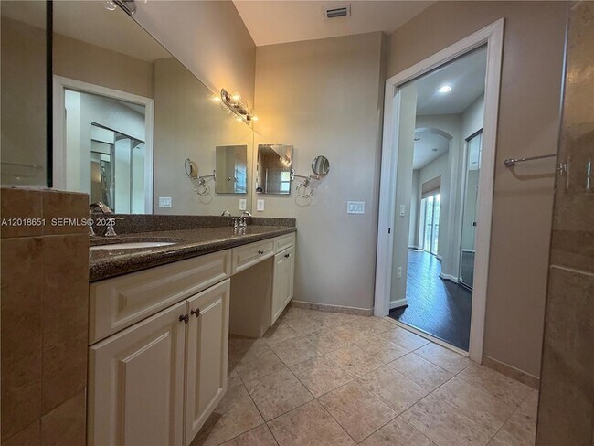 Building Photo - 8344 NW 127th Ln