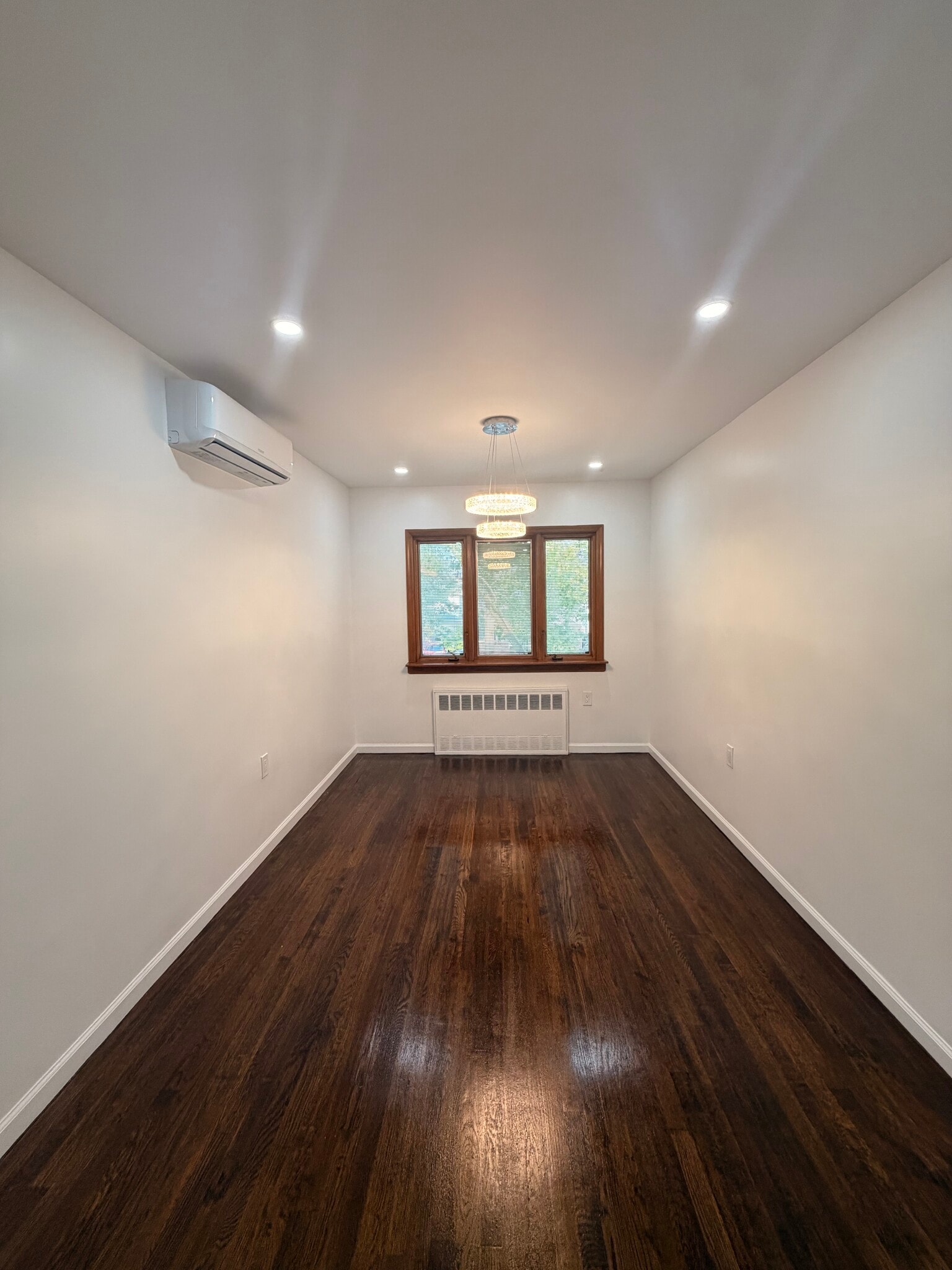 Dining Room - 15520 Killarney St