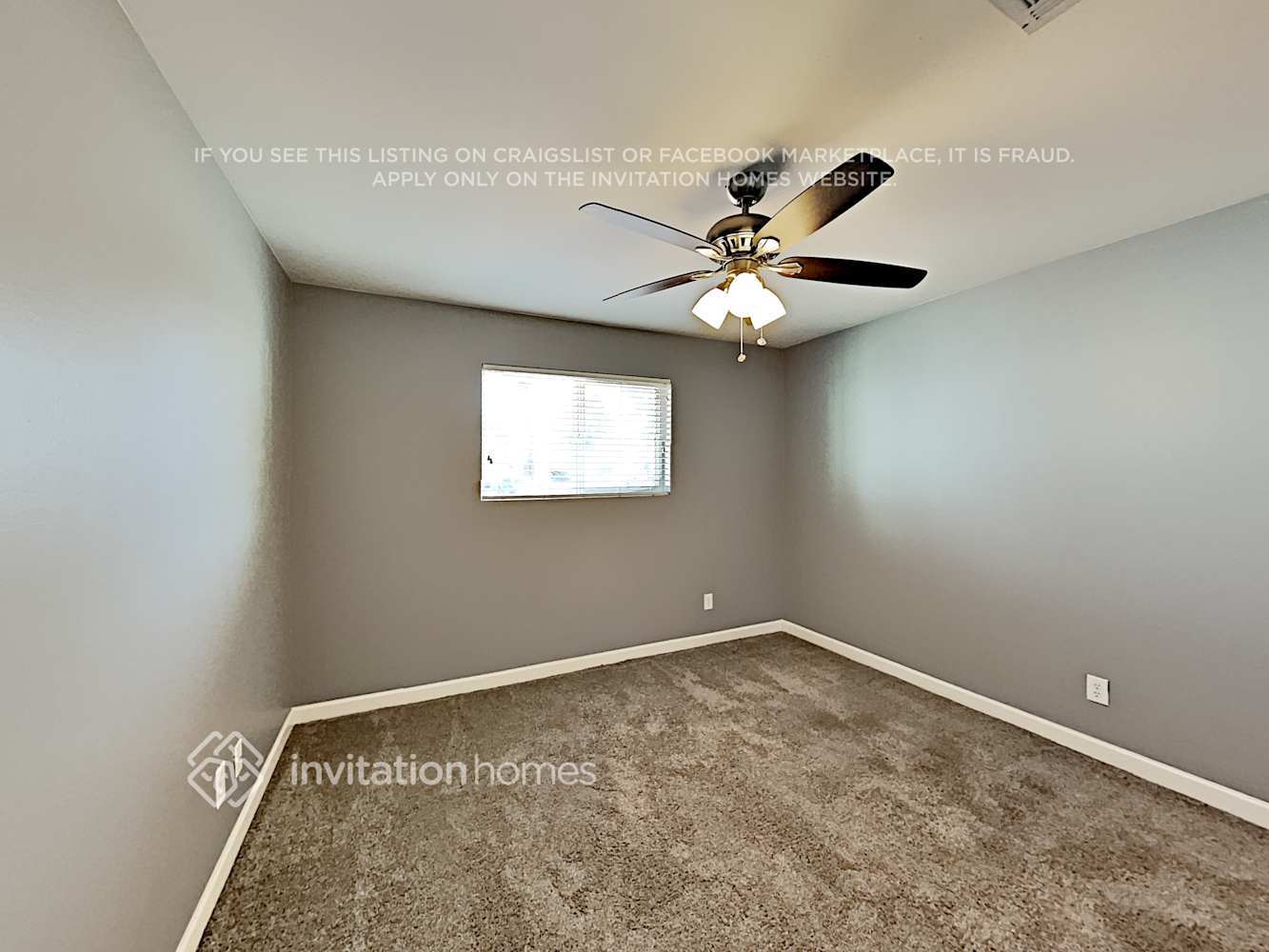 Building Photo - 420 E Hermosa Dr