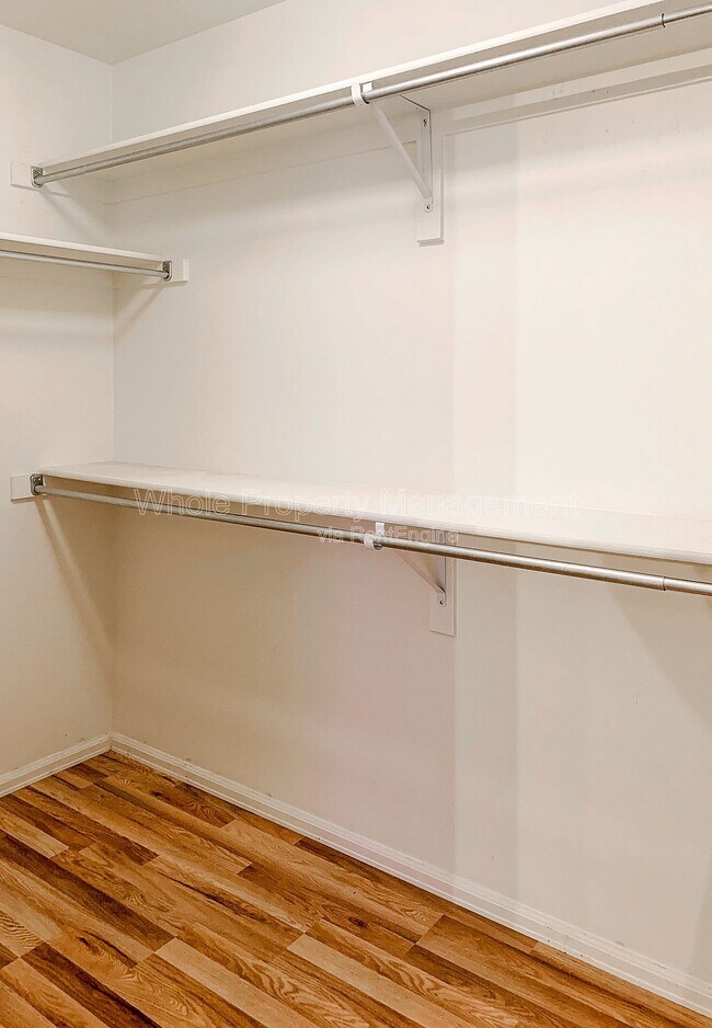 Building Photo - 15450 Carob Cir