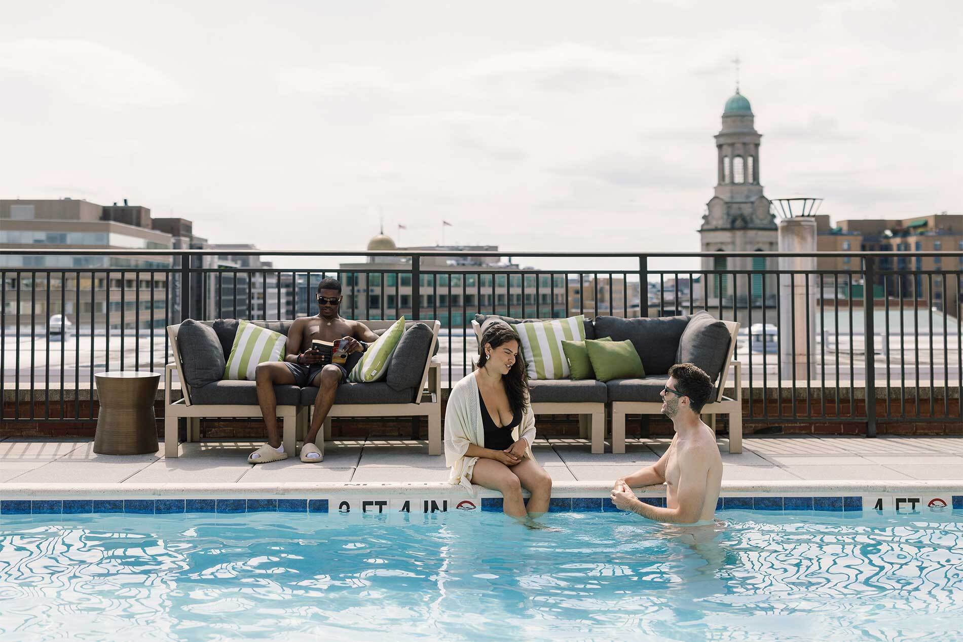 Building Photo - 1301 Thomas Circle