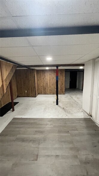 Building Photo - 7442 Irvine St