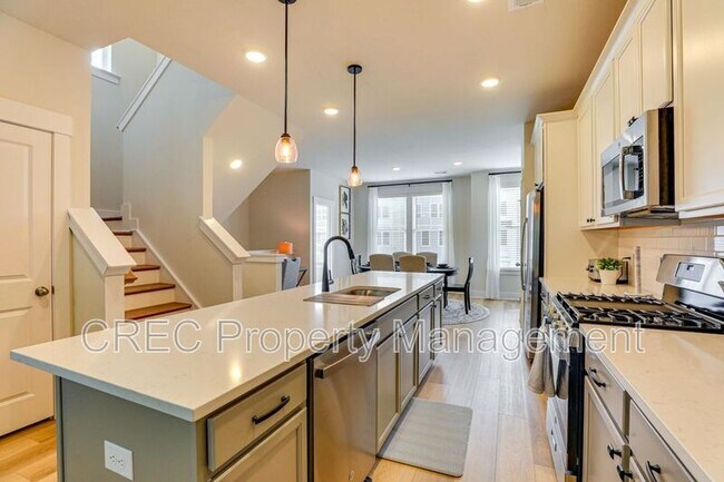 Building Photo - 1010 Pettiford Pl