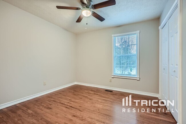 Building Photo - 377 Deering Dr