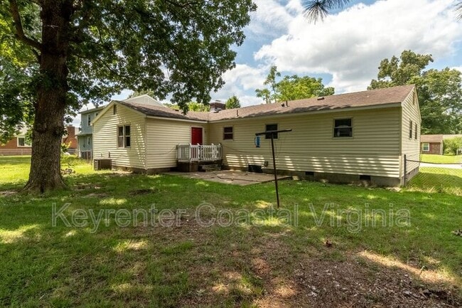 Building Photo - 168 Ruston Dr
