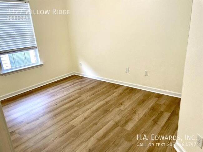 Building Photo - 3327 Willow Ridge Ln
