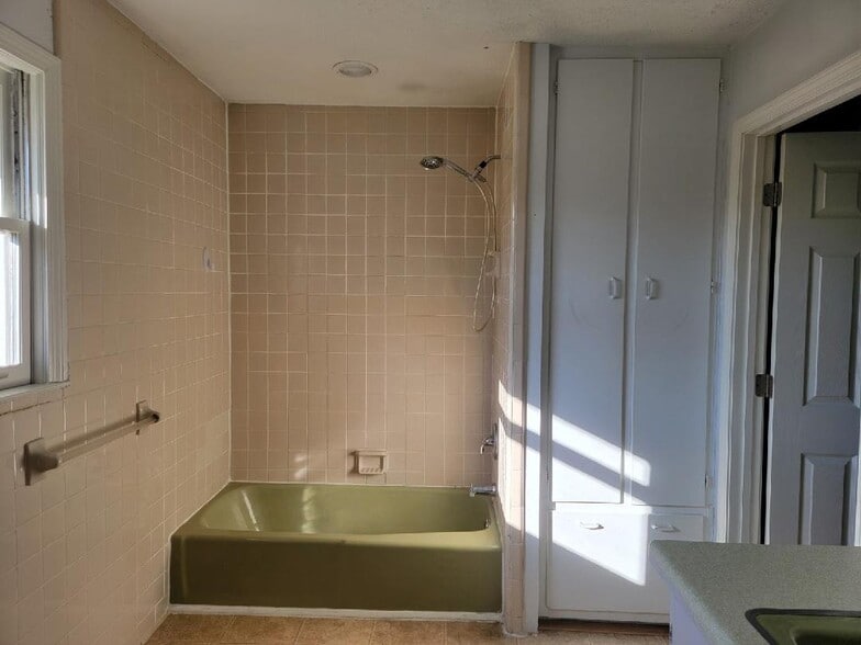 Building Photo - 75 Staghorn Ct