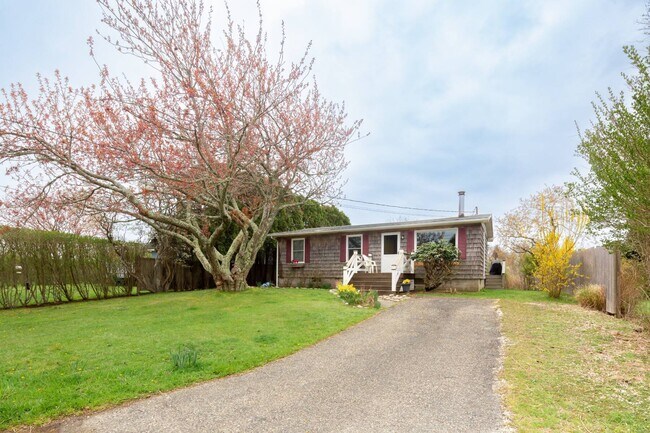 Primary Photo - 28 Rehan Ave