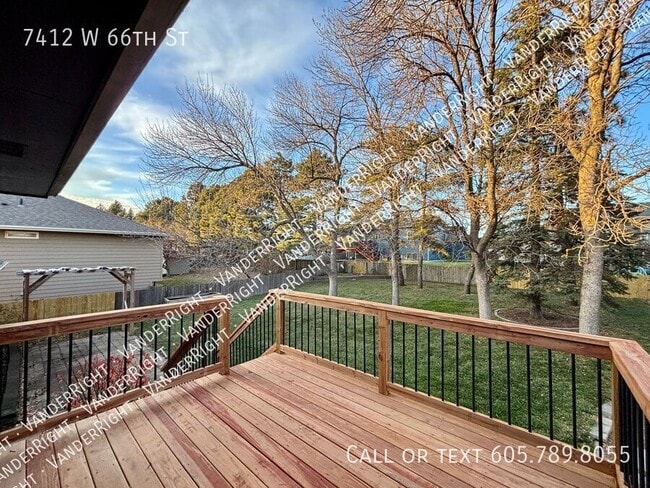 Building Photo - 7412 W 66th St