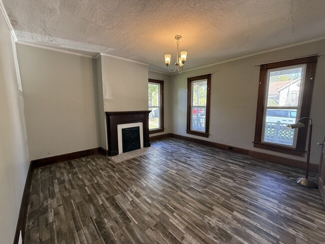 Building Photo - 23 E Brown St