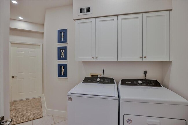 Building Photo - 988 Egrets Run