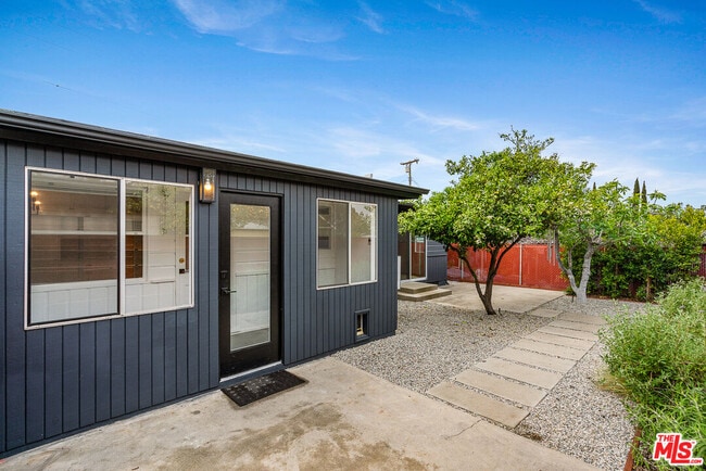 Building Photo - 7639 Machrea St