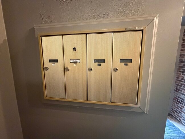 Building Photo - 134 W State St