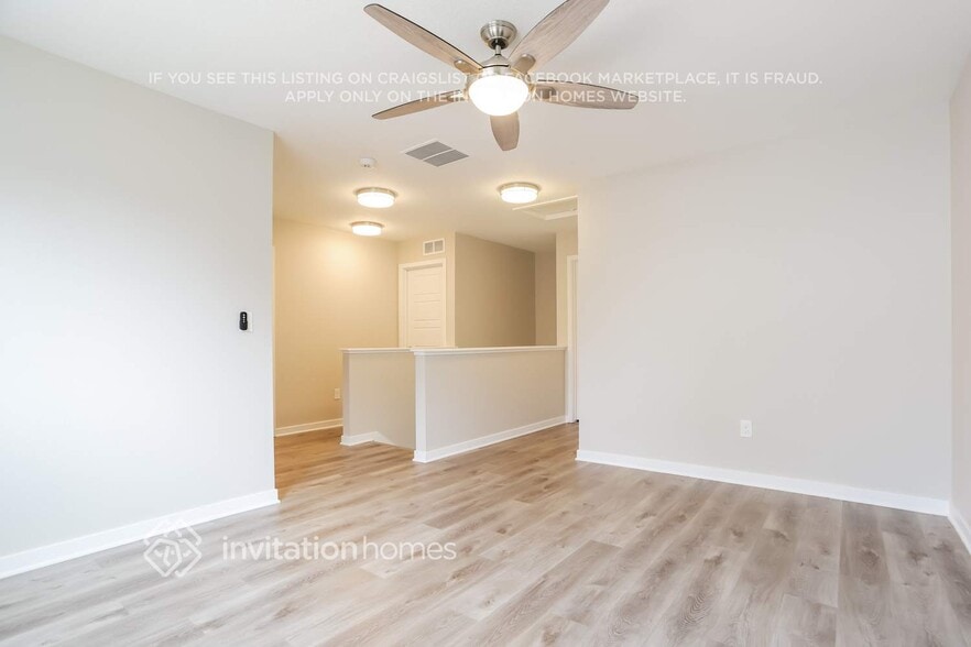 Building Photo - 4892 Halifax Ct