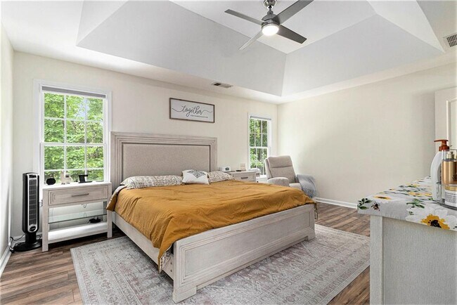 Building Photo - 1611 Hillside Bend Crossing