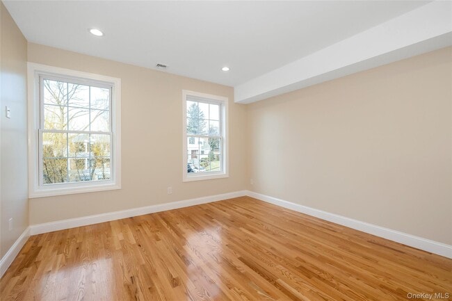 Building Photo - 16 Grand Blvd