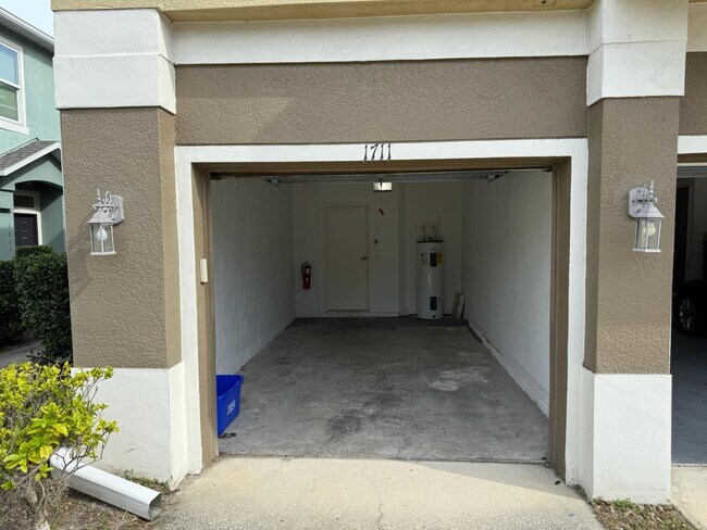 Building Photo - 1711 San Jacinto Cir