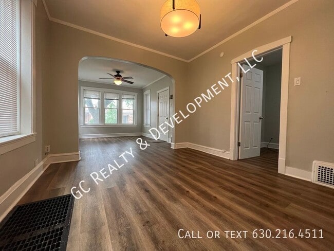 Building Photo - 4155 N Marmora Ave