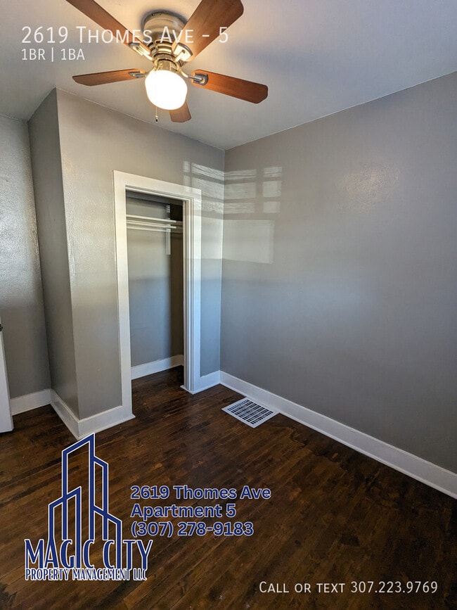 Building Photo - 2619 Thomes Ave