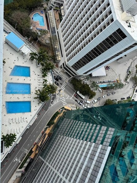 Building Photo - 200 Biscayne Blvd Way