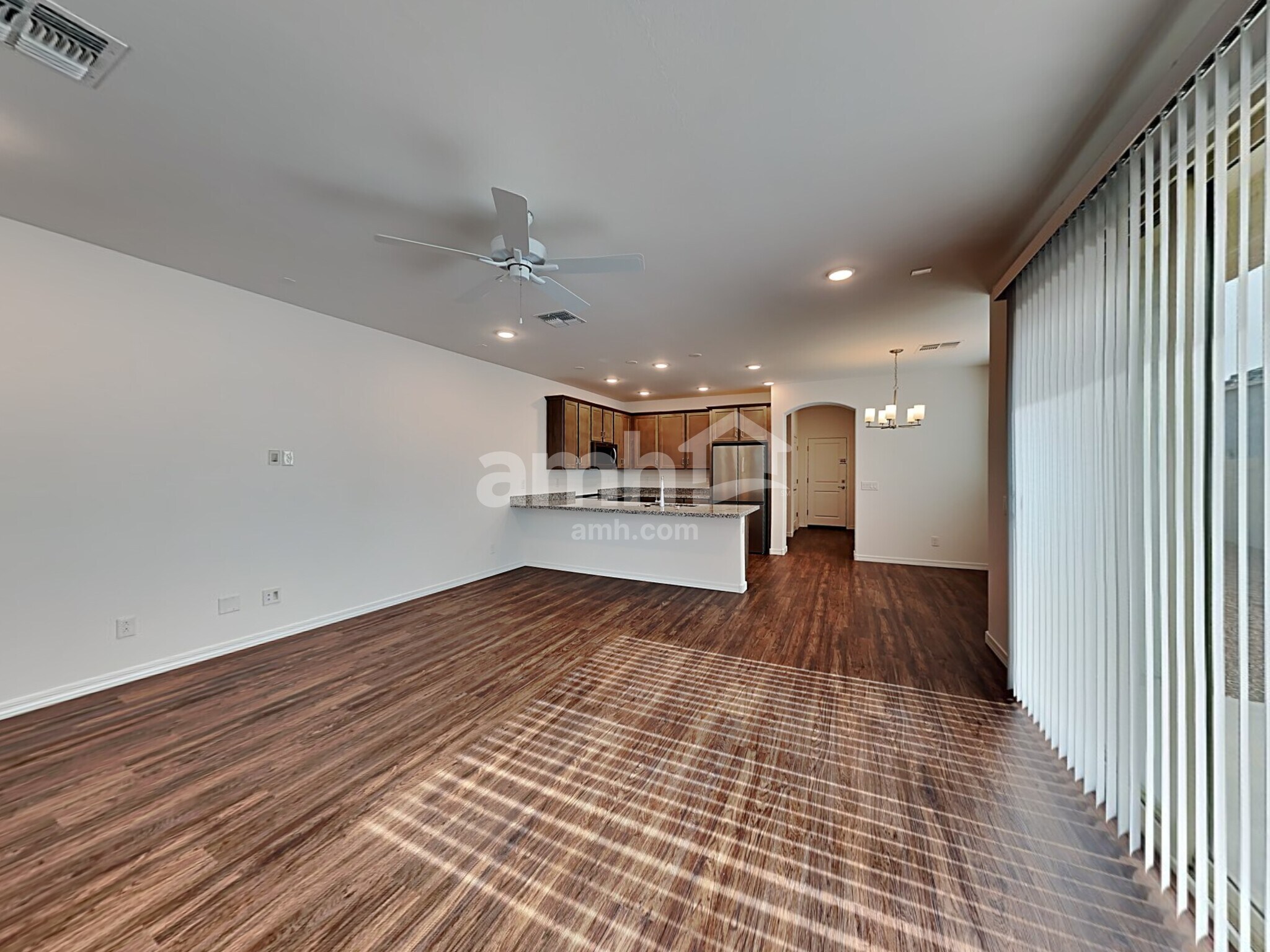 Building Photo - 897 S 150th Dr