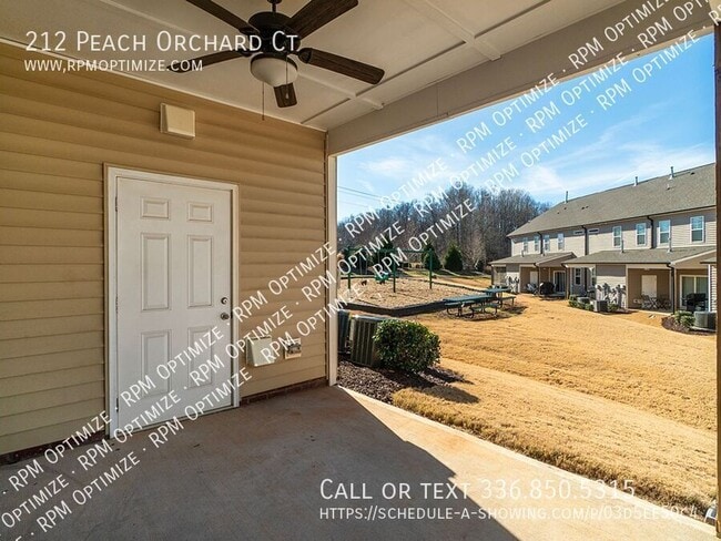 Building Photo - 212 Peach Orch Ct