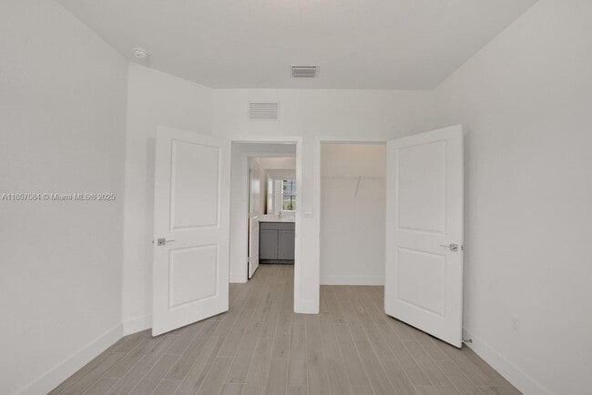 Building Photo - 133 SW 171st Ave