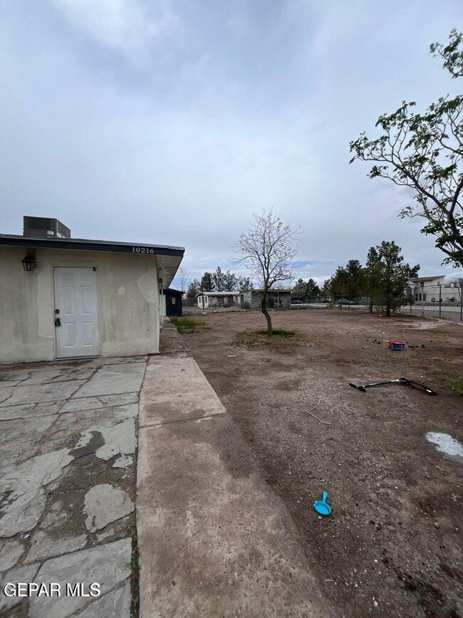 Building Photo - 10216 Celedon Cir