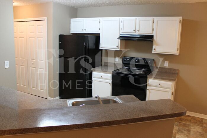 Building Photo - 14936 SE 25 Pl