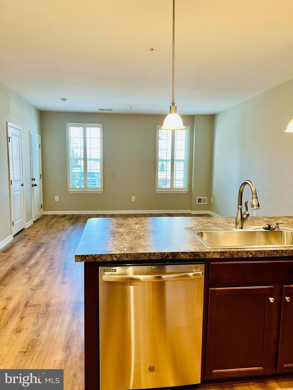 Building Photo - 6508 Walcott Ln