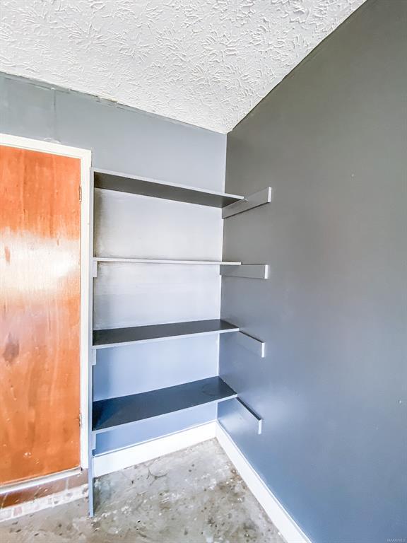 Building Photo - 122 Livingston Cir