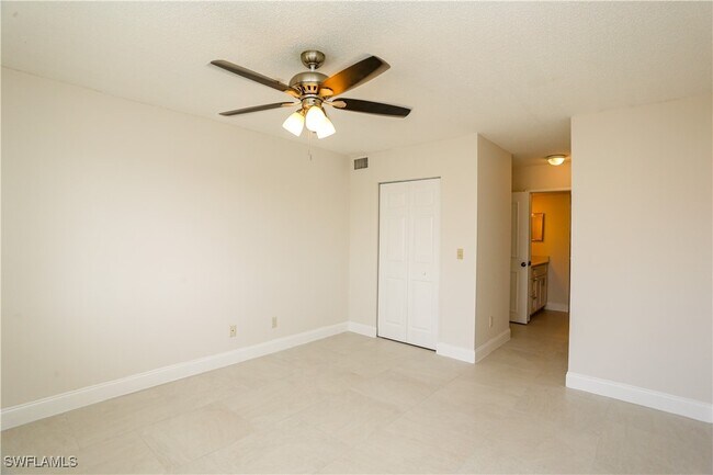 Building Photo - 1265 Wildwood Lakes Blvd