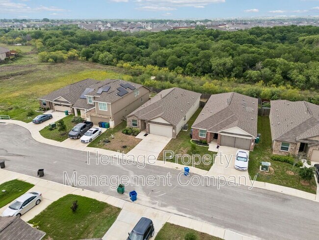 Building Photo - 634 Bean Bnd