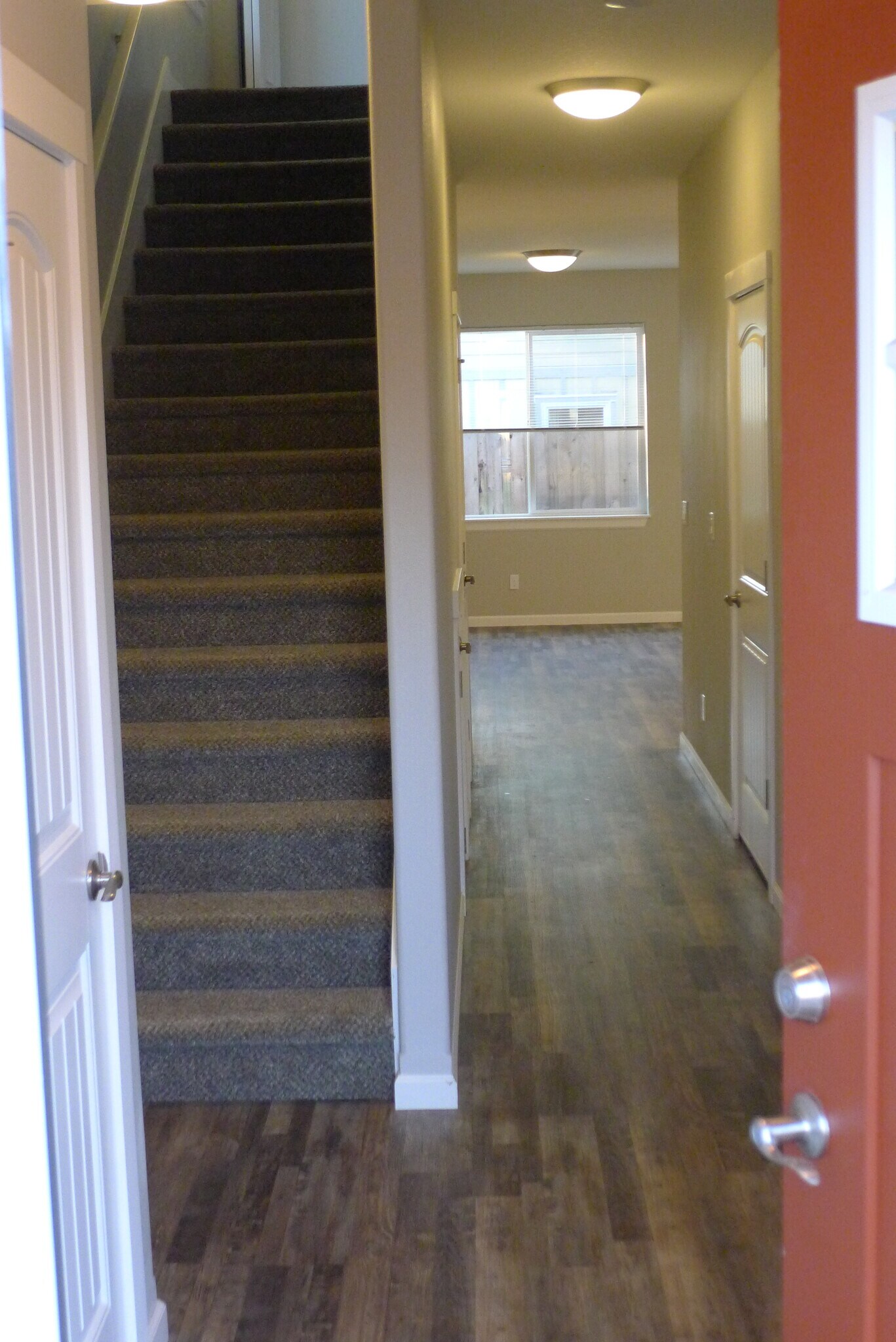 Entry way - 1136 R St