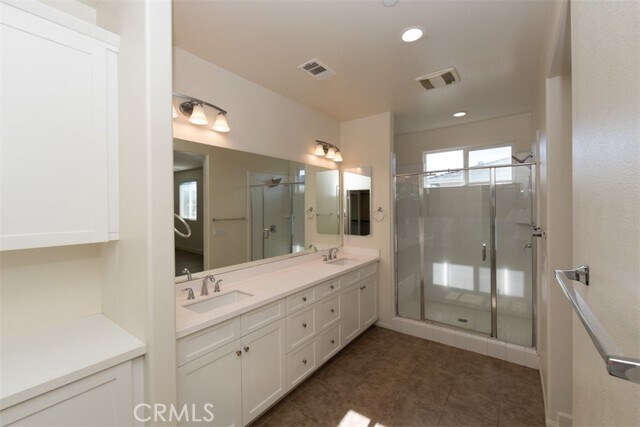 Building Photo - 25416 McCoy Ave