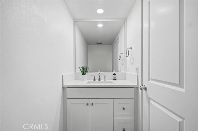 Building Photo - 208 Yerba