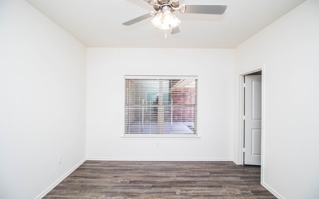 Building Photo - 6925 20th St