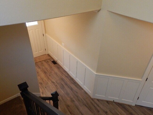 Building Photo - 5 Bedroom Beaverton Home!!!